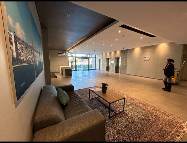 114M² BUILDING TO LET IN FORESHORE